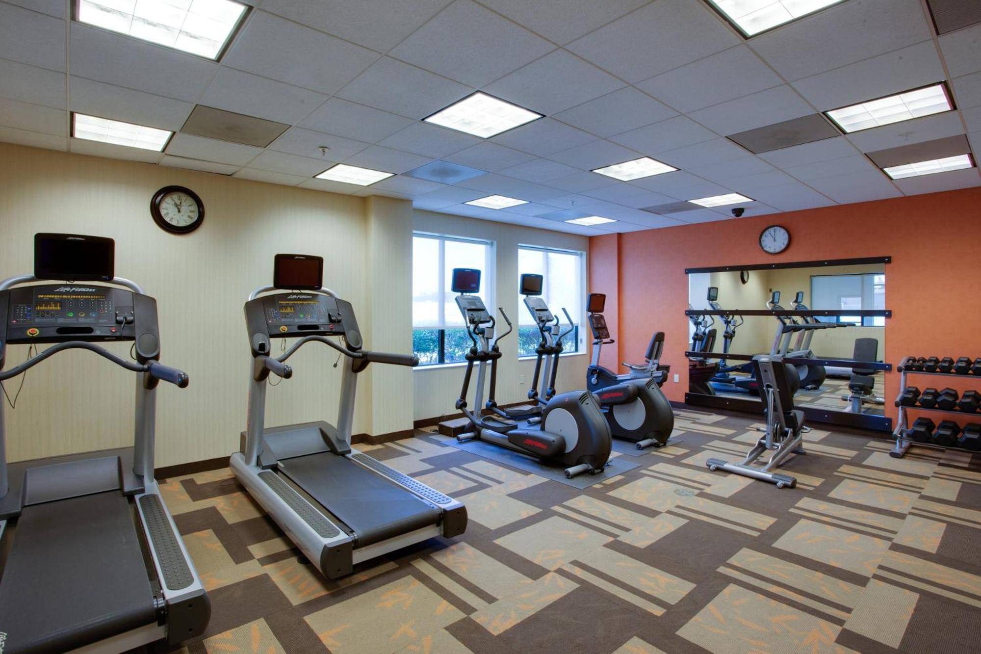 Hotel Courtyard Republic Airport Long Island/Farmingdale Zewnętrze zdjęcie